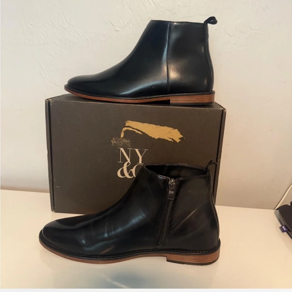 New‎ York & Company Black Boots Size10M 0086